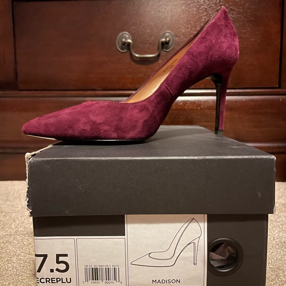 Banana Republic Madison Pumps